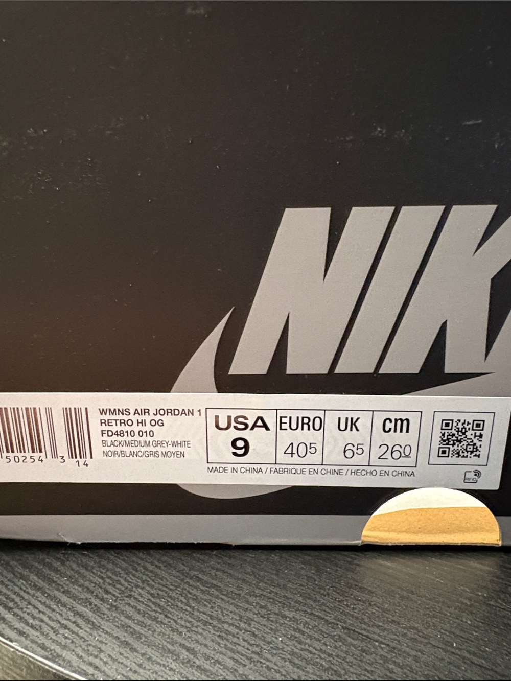 Nike Women’s Air Jordan 1 retro high OG “Satin Shadow” size 9 - Picture 4 of 8